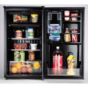 Sanyo Compact Refrigerator