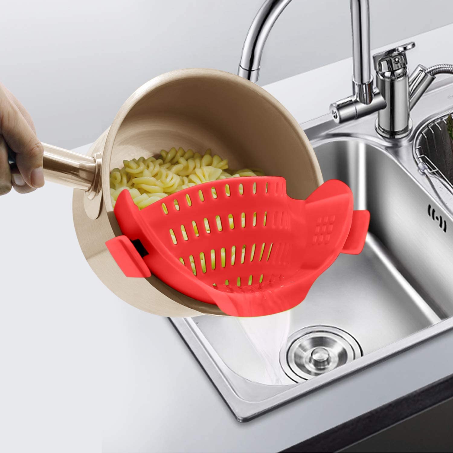 Snap on Pasta Strainer